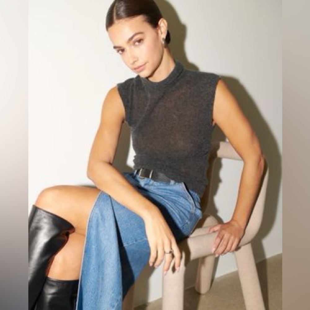 Abercrombie Merino Wool Sleeveless Mockneck Sweater
